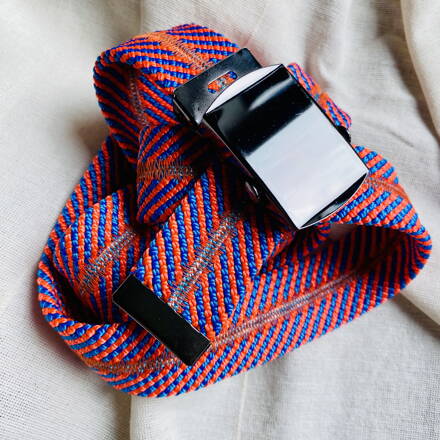 Lanový opasok ružový očný klam